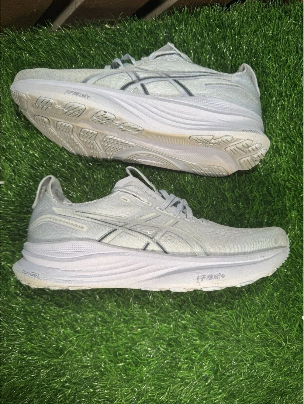 Women’s ASICS Gel Kayano 32 1012B838 Size 11  Mens Size 10